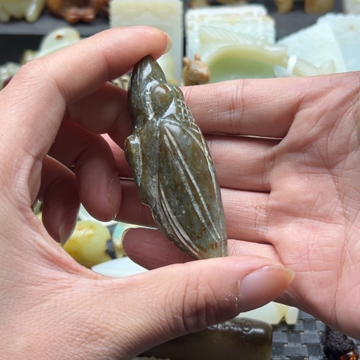 颈饰未镶嵌和田玉（糖玉）