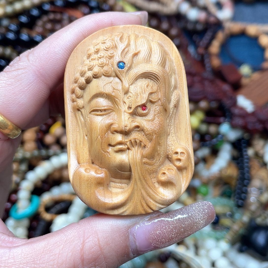 维腊木（绿檀）无事牌