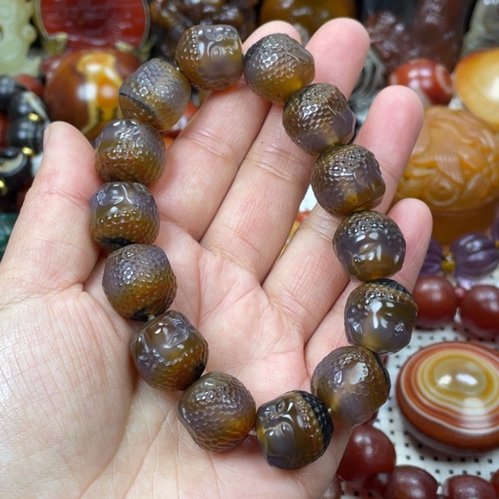 玛瑙/玉髓颈饰未镶嵌