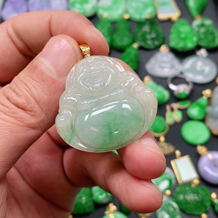 翡翠颈饰未镶嵌吊坠