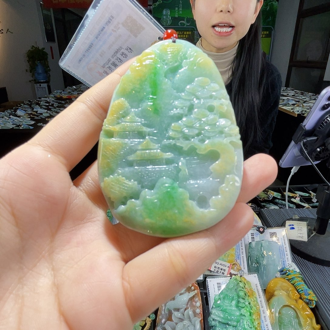 颈饰未镶嵌翡翠一