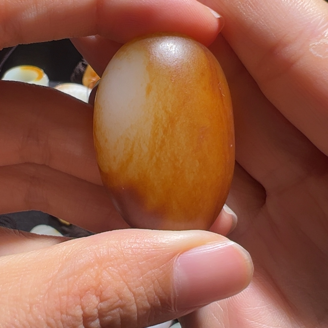 冯***烦和田玉未镶嵌颈饰