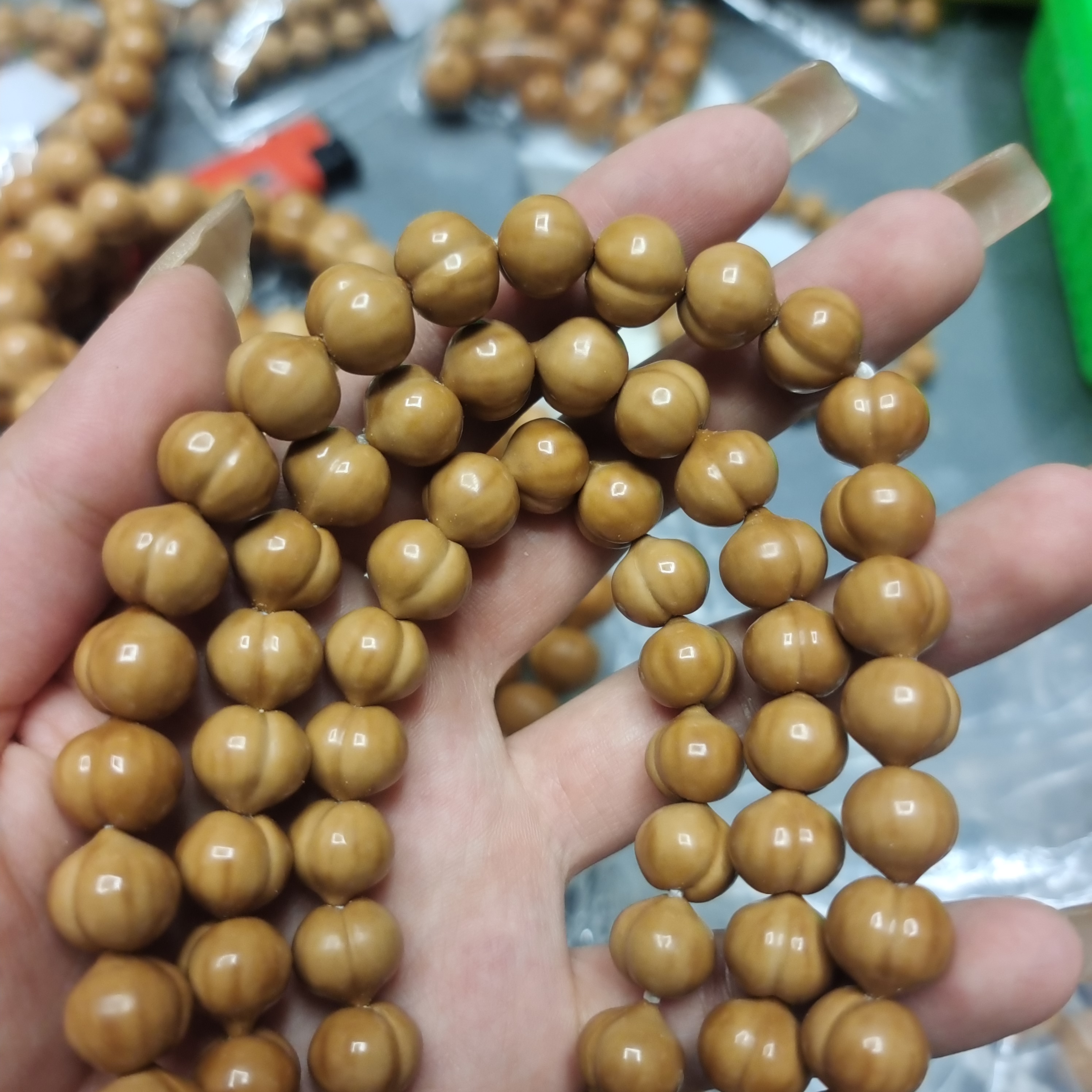 12+全品手修屁桃文玩手串