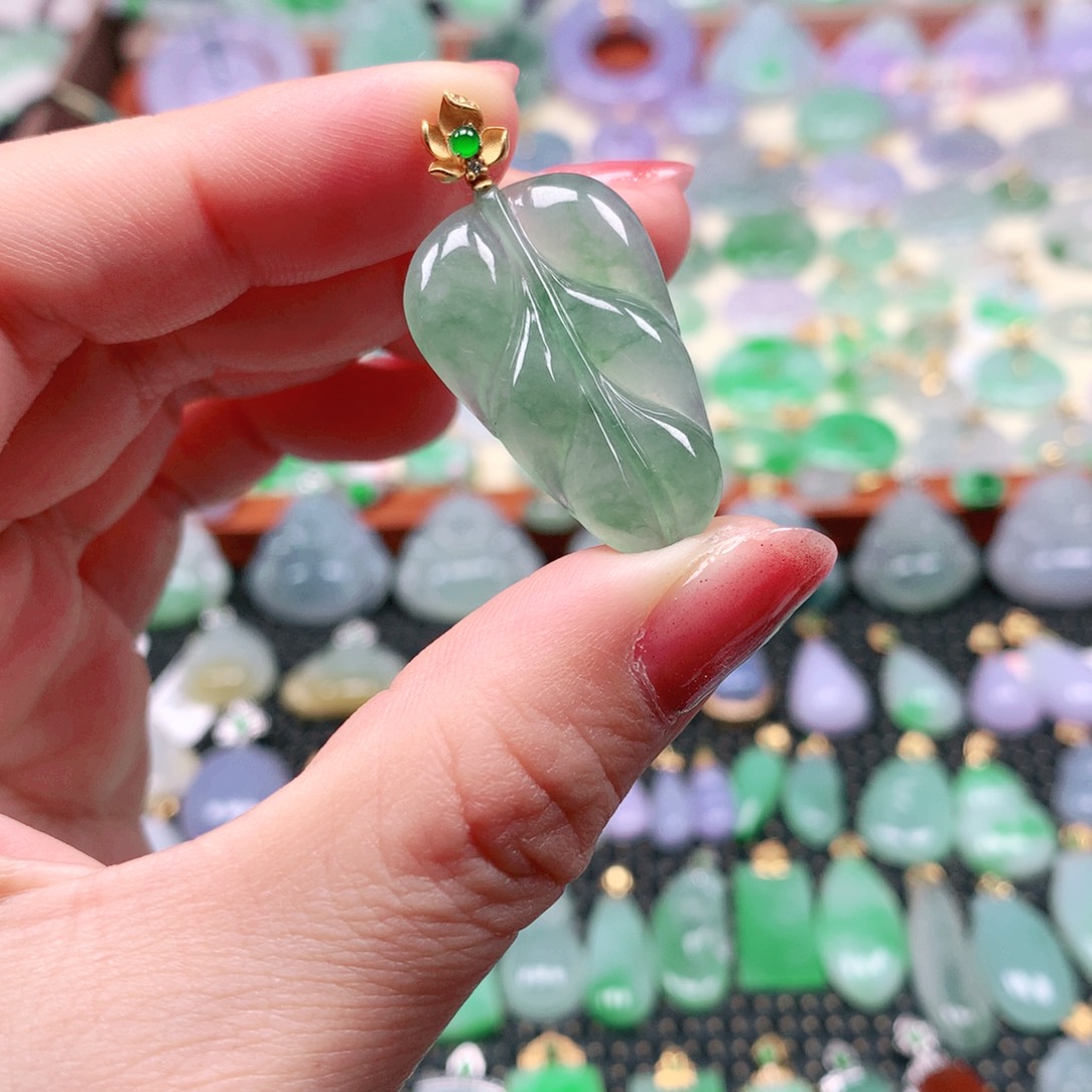 吊坠(不含链)18K金镶嵌翡翠