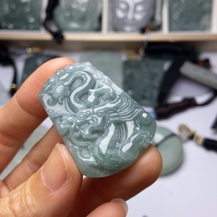 翡翠未镶嵌挂件翡翠