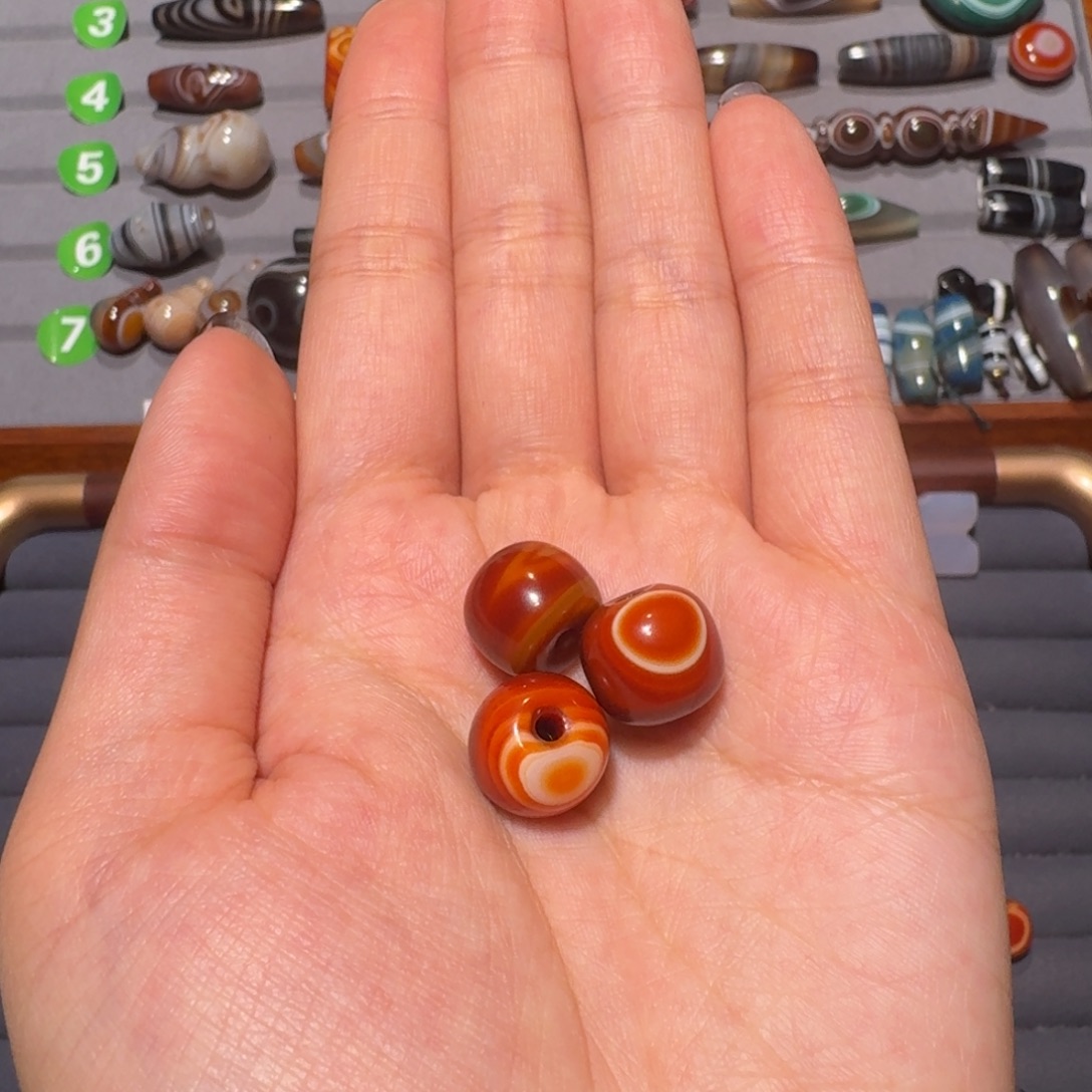 遗***铭玛瑙/玉髓未镶嵌珠宝半成品