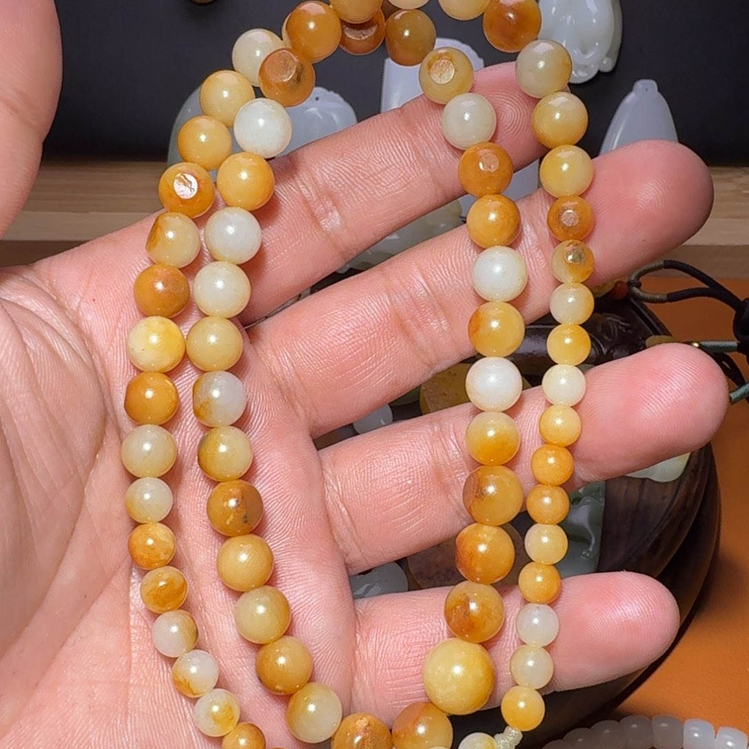 和田玉颈饰未镶嵌