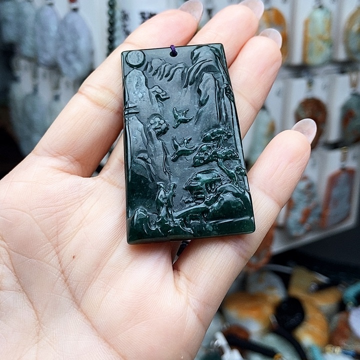 翡翠未镶嵌颈饰翡翠