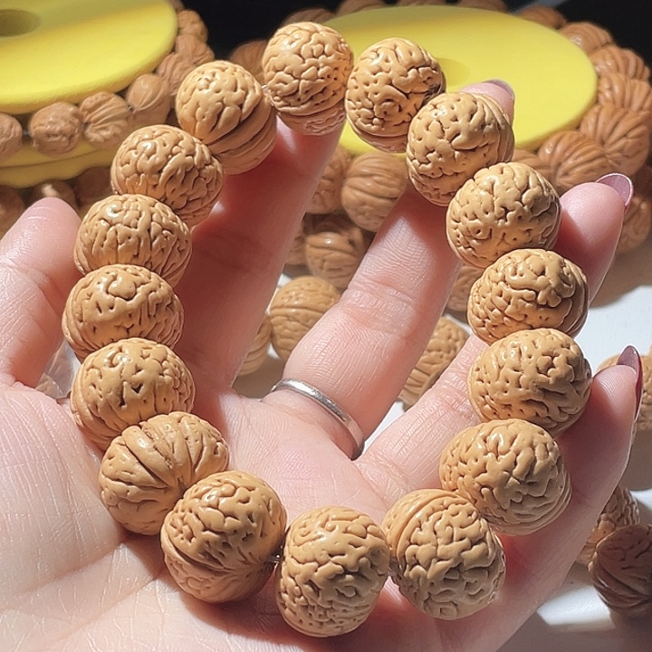 旭***日吊坠桃核桃核手串金鱼肚85