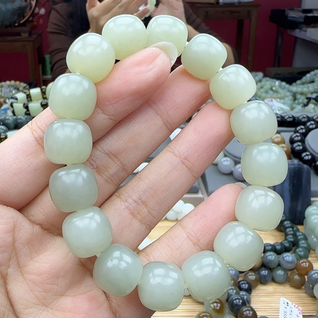 和田玉手链未镶嵌