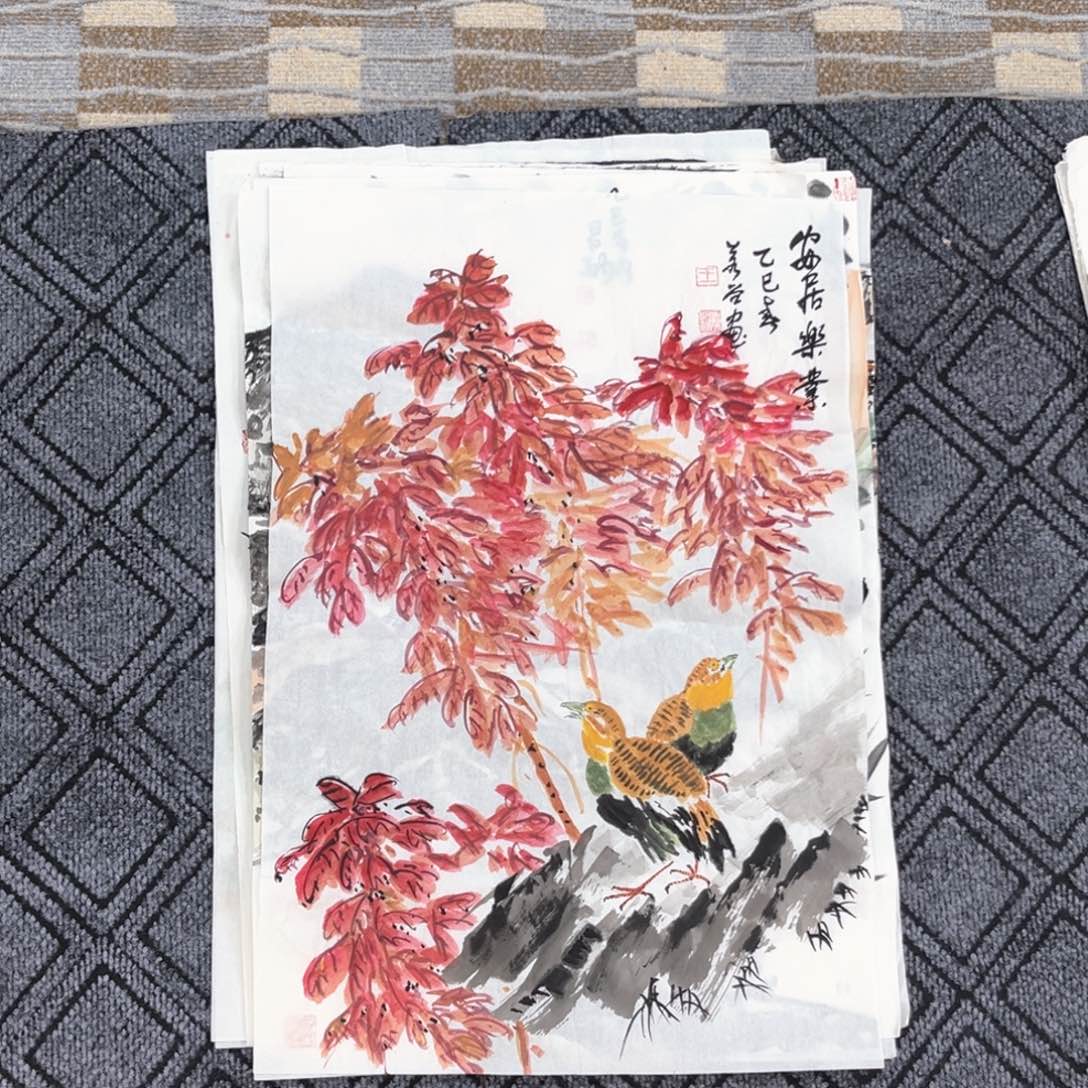 自***放国画王胜利老师四尺三开花鸟作品赵