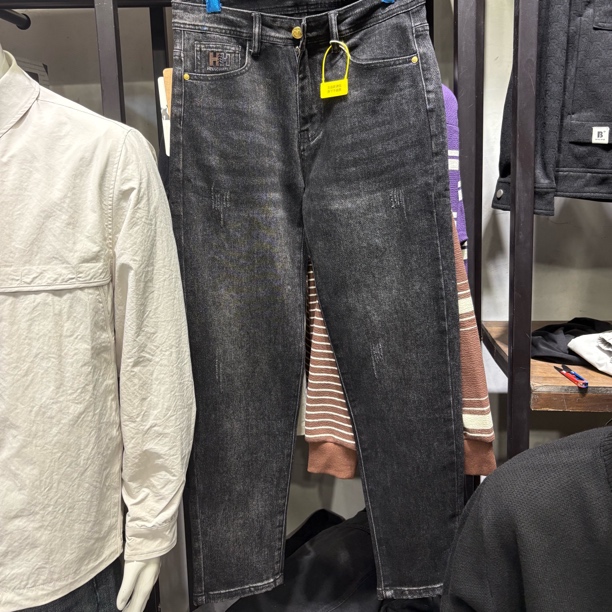 水洗长裤男高弹风牛仔裤印花秋款正常小脚915