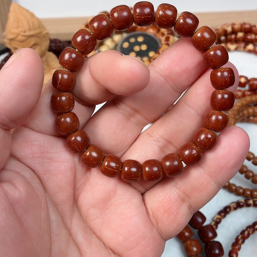 紫金鼠手串实心短轴老型，毕业货眼线好