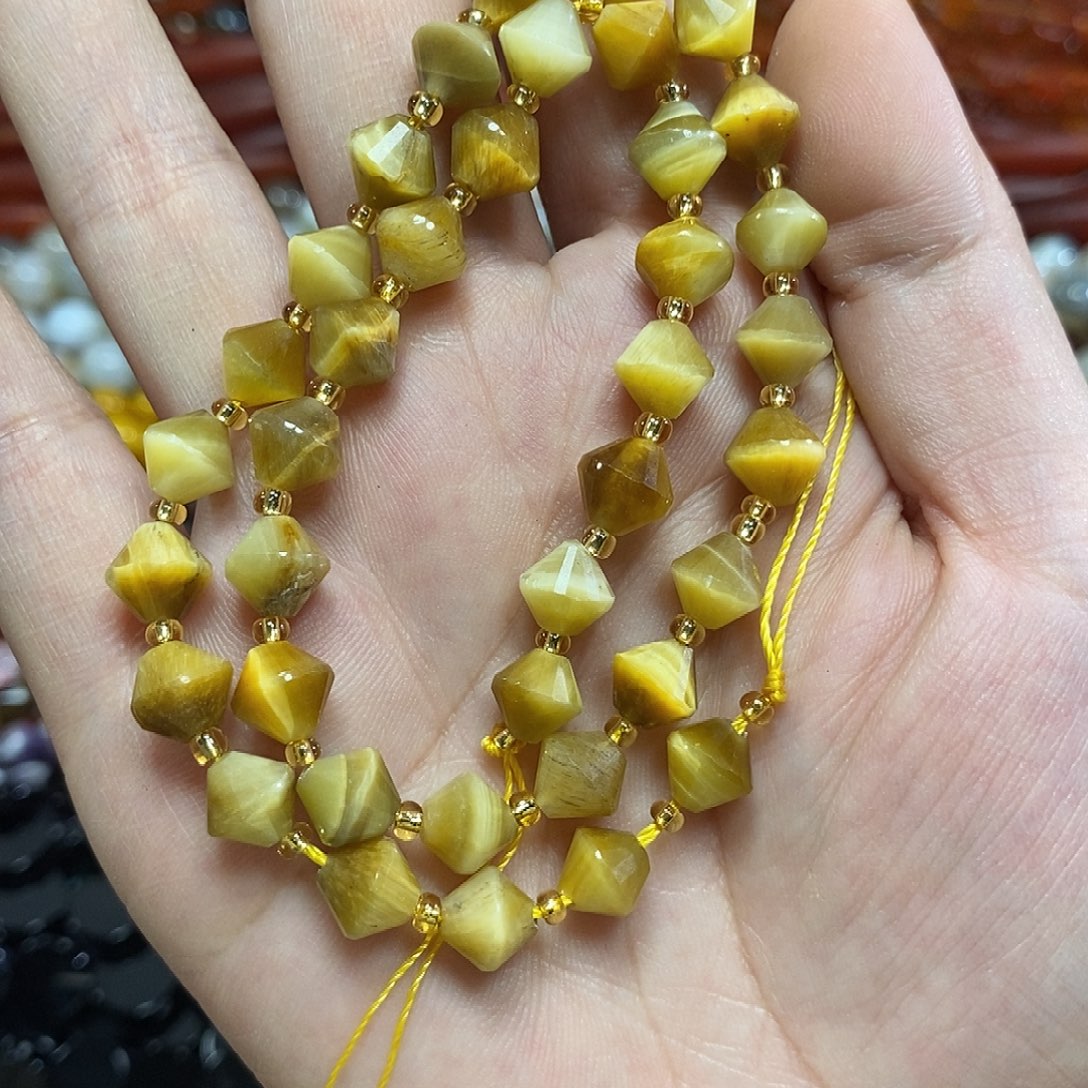 玛瑙/玉髓未镶嵌珠宝半成品金虎一条卡8mm