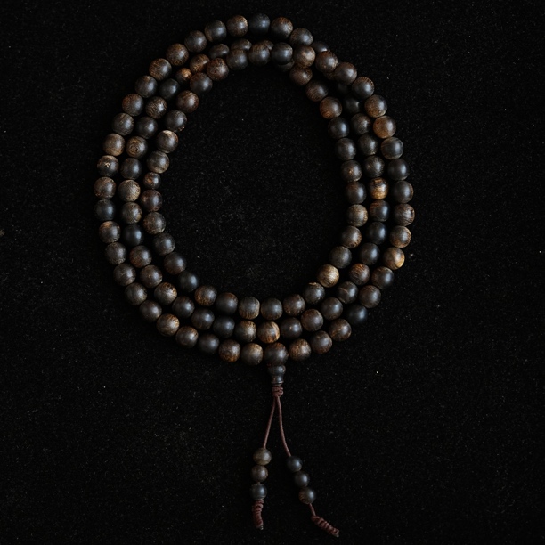 沉香文莱黑棋沉水念珠 0.8*108颗多圈 克重33.9克
