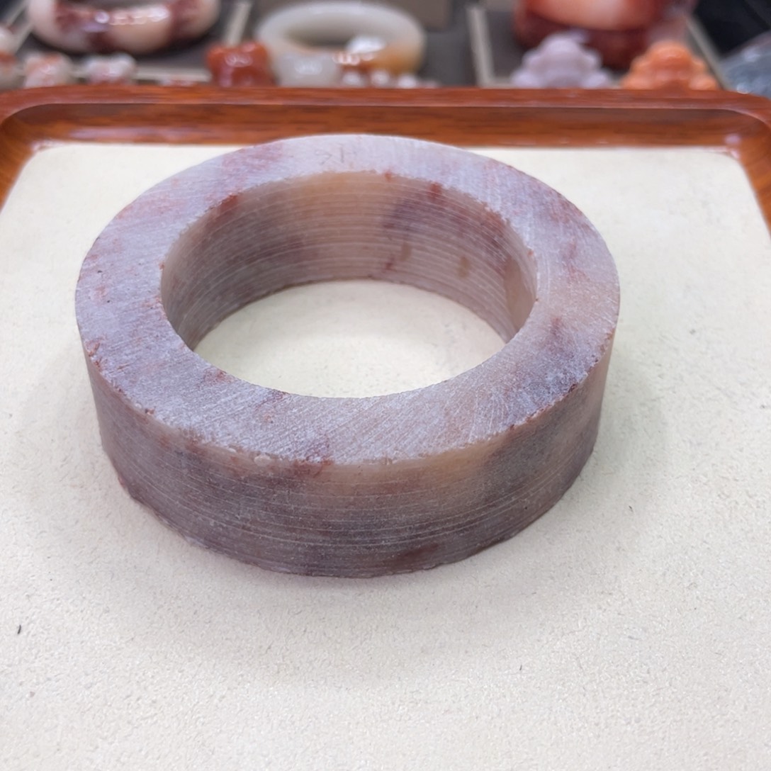 未镶嵌手镯石英岩玉蒙**合