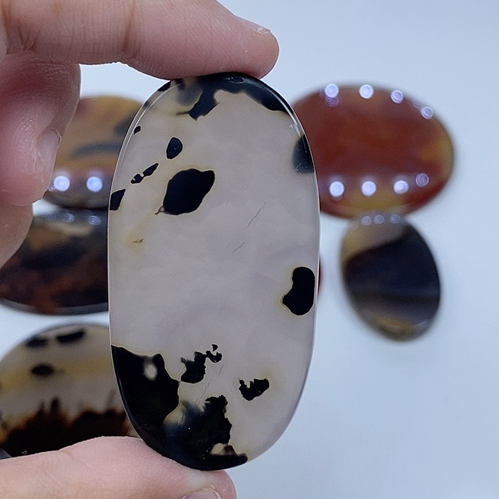 玛瑙/玉髓未镶嵌珠宝半成品