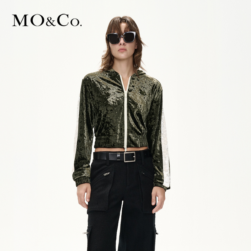 【达人专享】MOCO冬时装丝光绒短款撞边连帽夹克外套MBC4JKT012