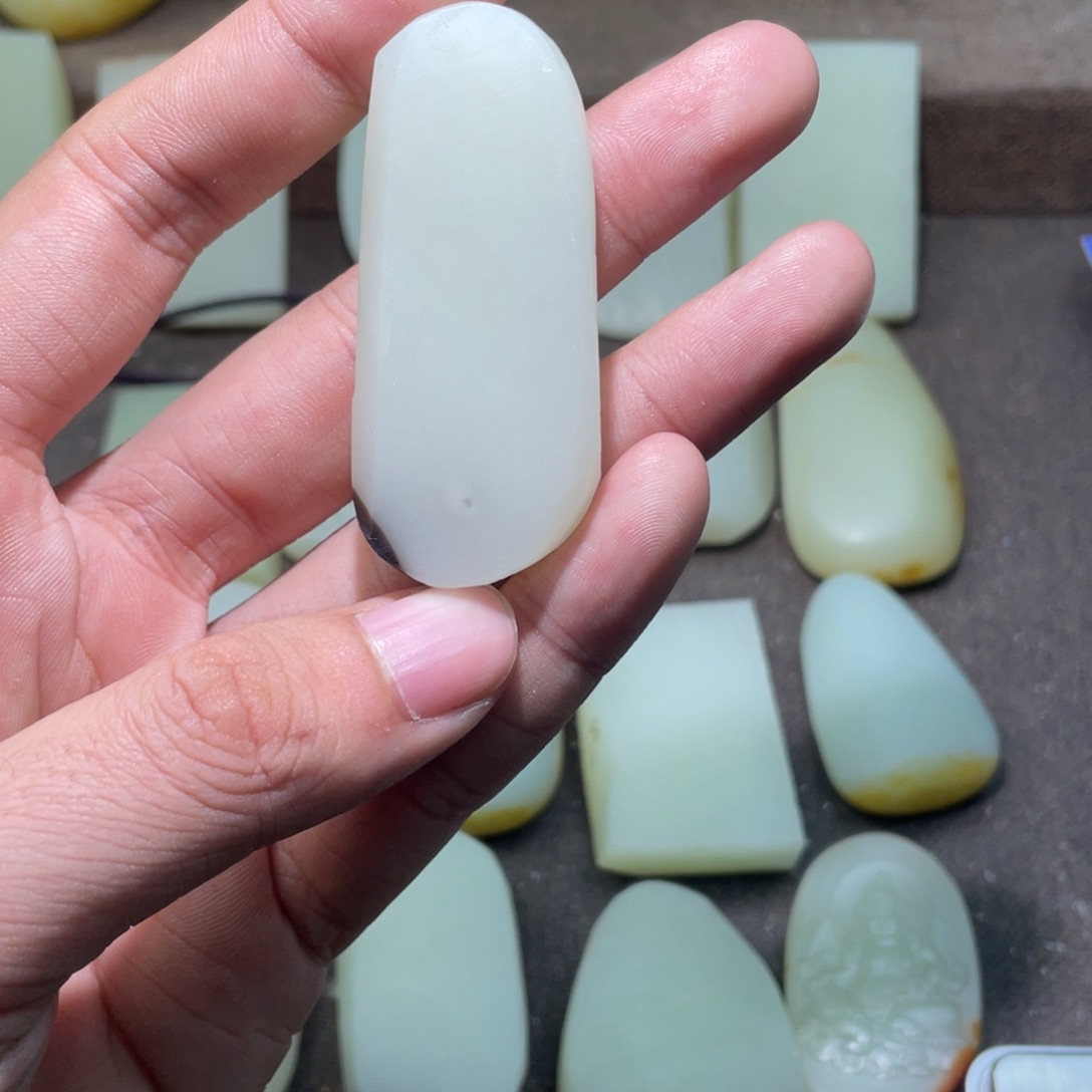 一***4定制和田玉未镶嵌和田玉