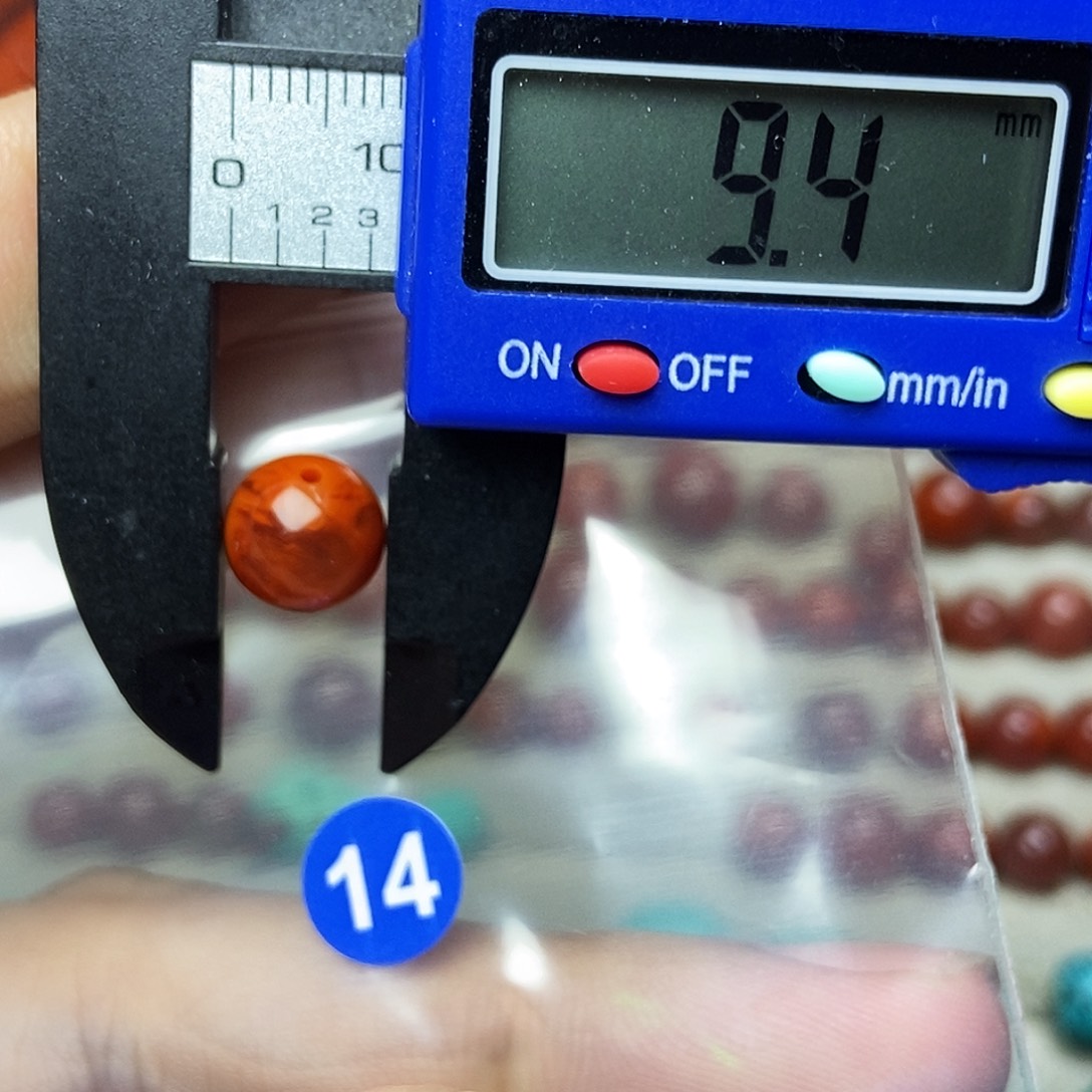 南红玛瑙未镶嵌南红玛瑙有瑕疵