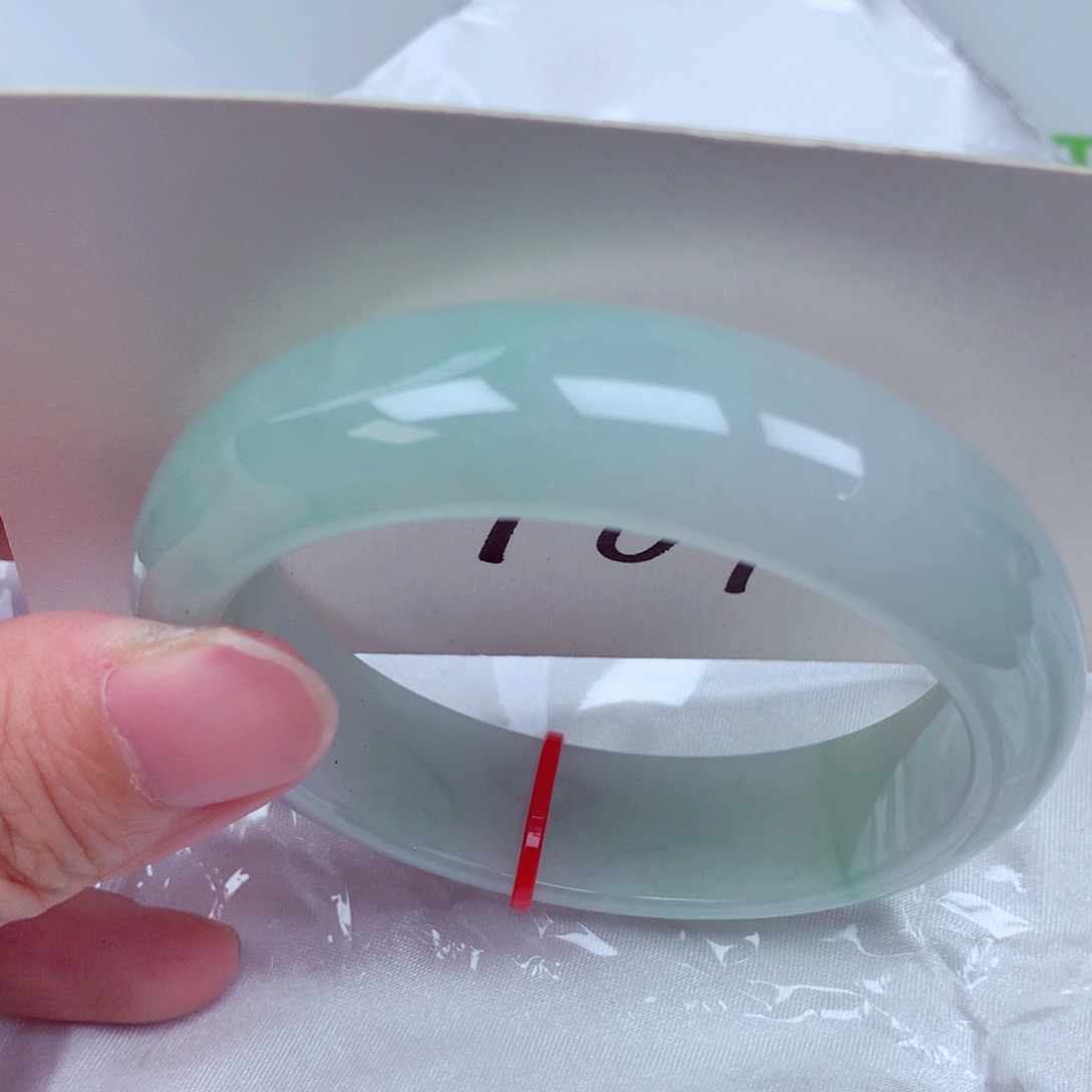 未镶嵌手镯翡翠翡翠