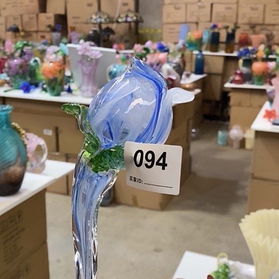 琉璃蓝色玫瑰花骨朵