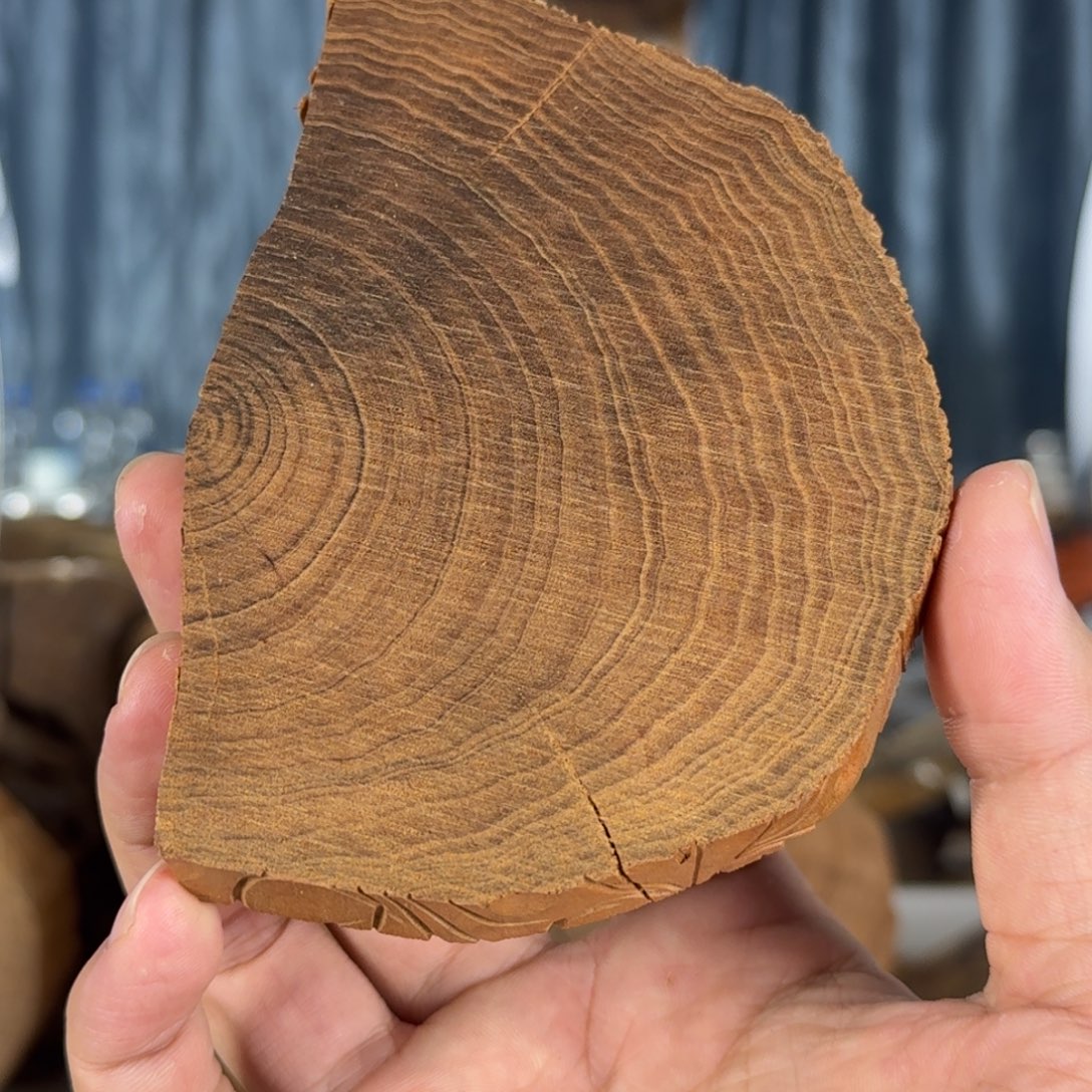 北***明其他檀香木王系列十三号料“飞龙在天”原木片103g