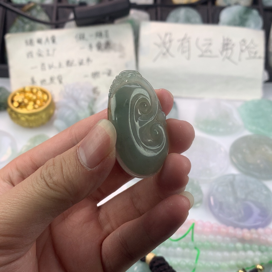 翡翠颈饰未镶嵌－