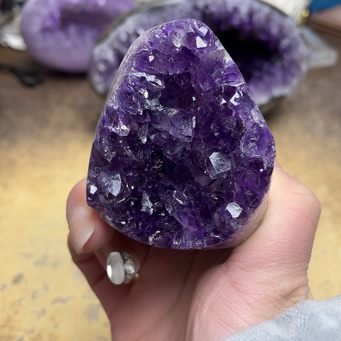 未镶嵌紫晶大型摆件（非配饰）