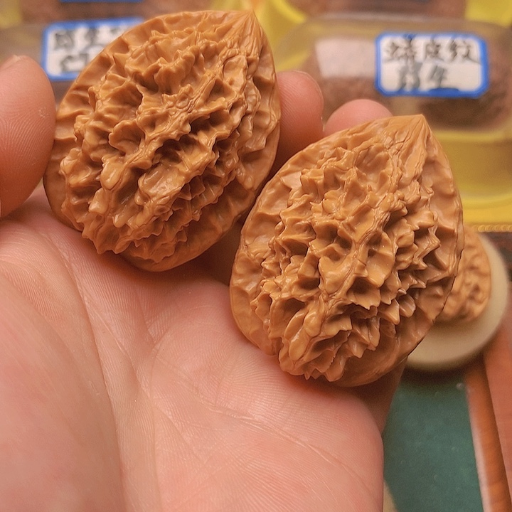 文玩核桃把件边40肚44爆肉招财鼠