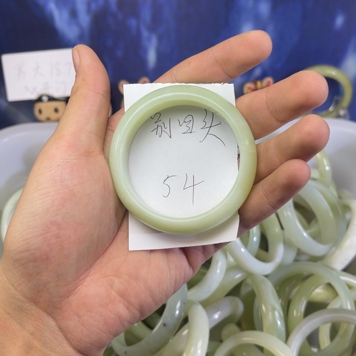 蛇纹石玉手镯未镶嵌别***我