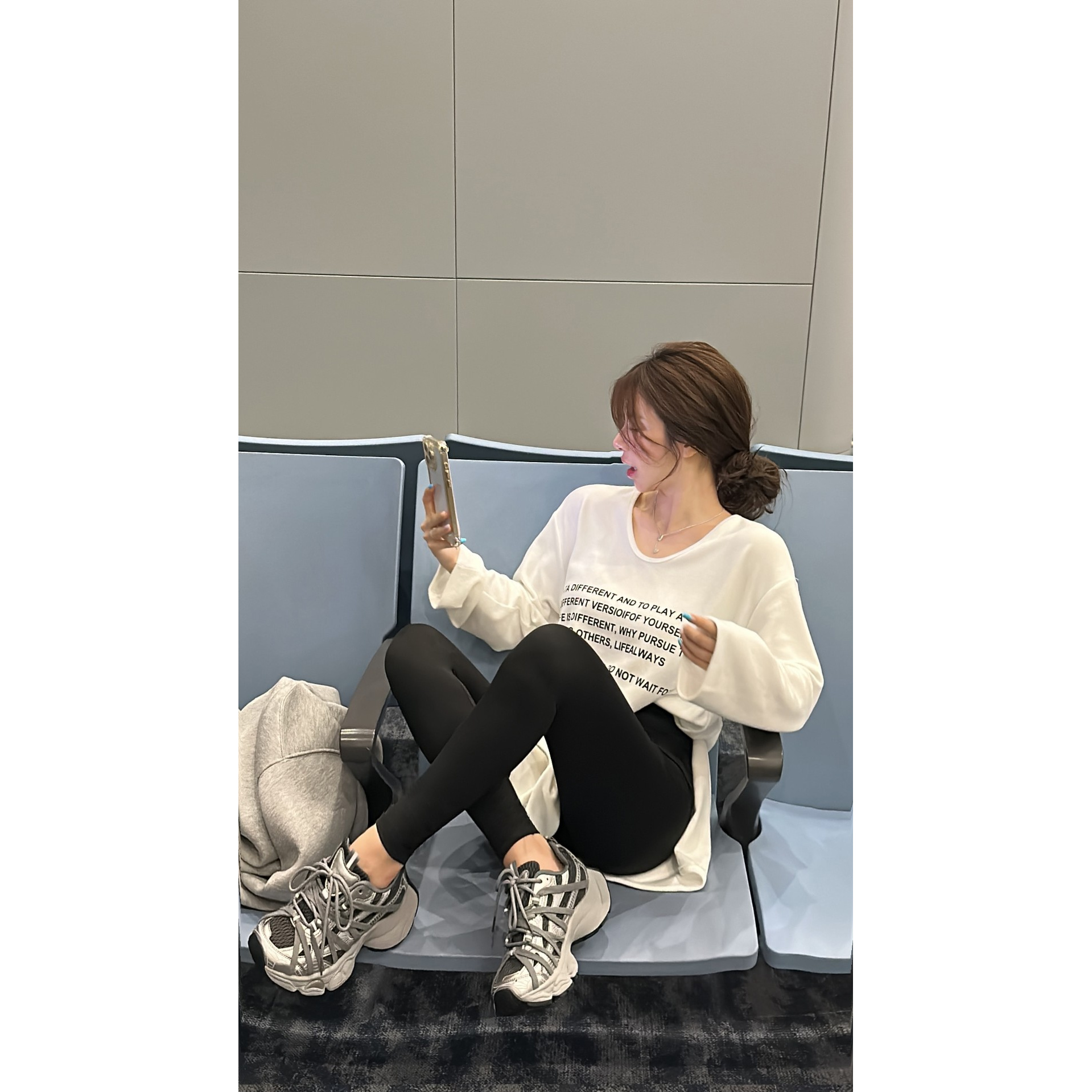 【HuiHui】东大门定制字母印花宽松T恤百搭上衣（L0220）