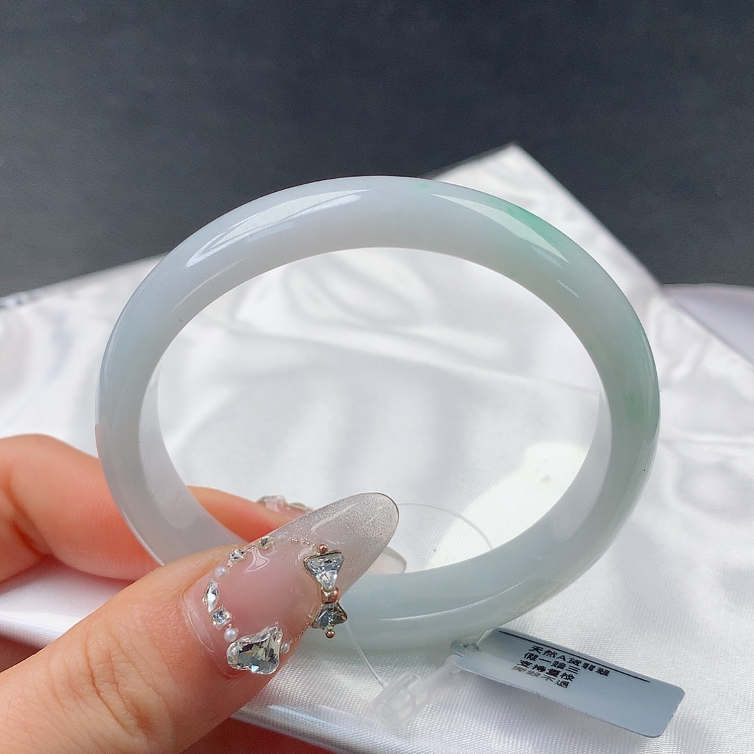 翡翠手镯未镶嵌40贵妃54