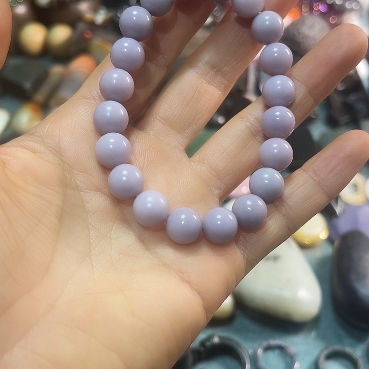 H***C玉桃花1厘米手串一条