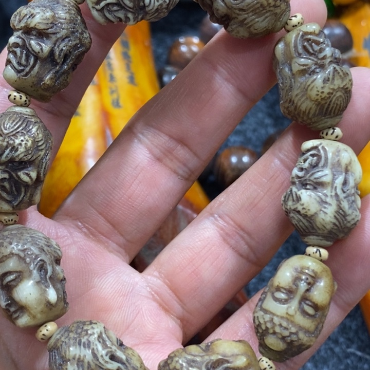 滴血莲花菩提吊坠