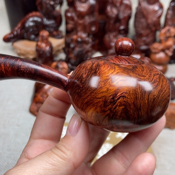 花梨木类端景台唐羽壶