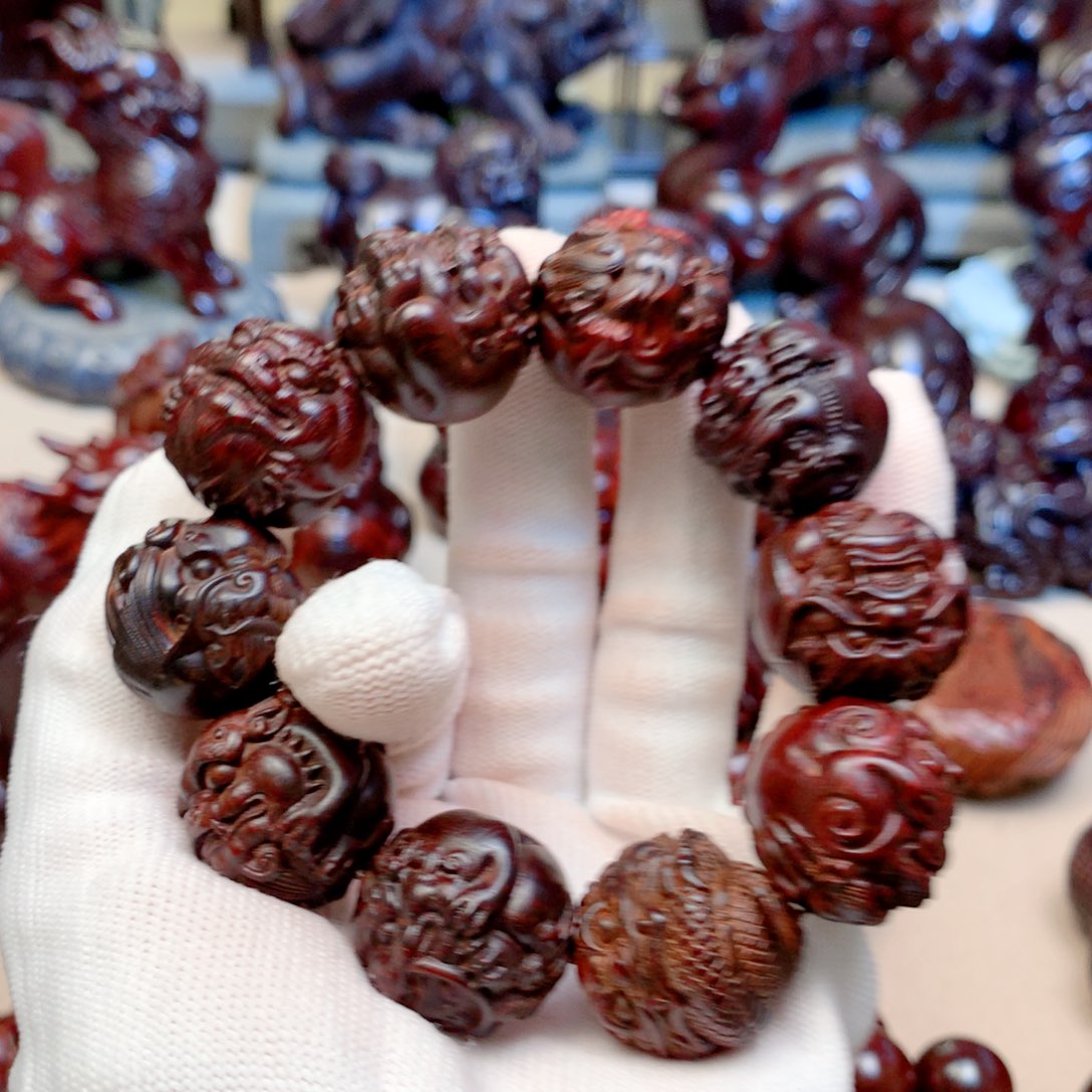 亦***寻木质印度小叶紫檀