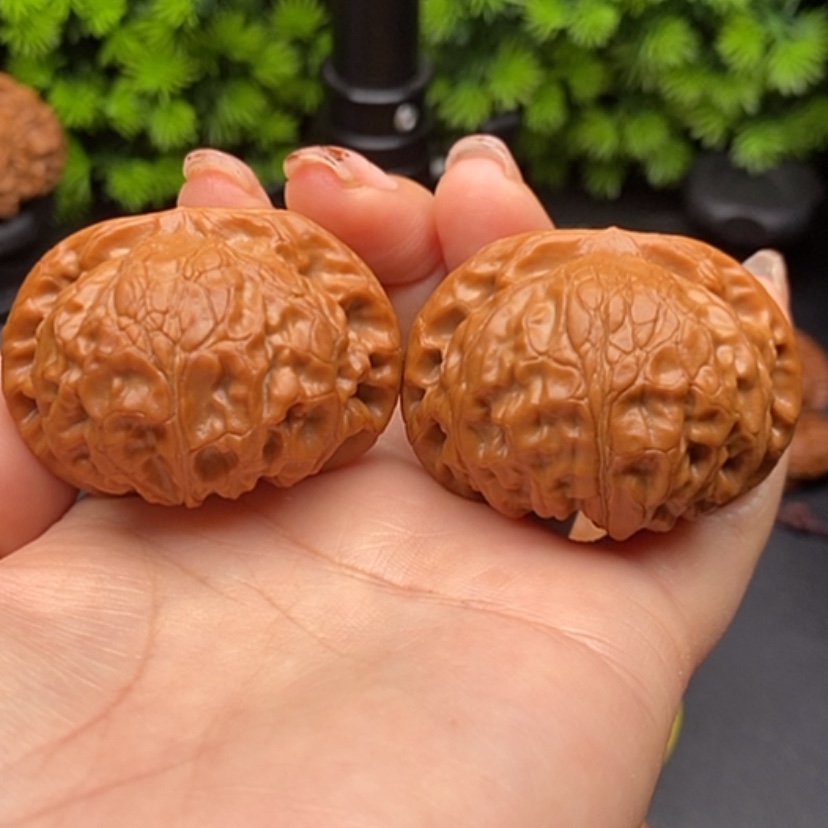 【闪购商品】文玩核桃把件宫灯狮子头