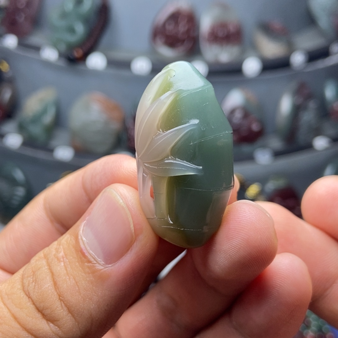 未镶嵌颈饰玛瑙/玉髓