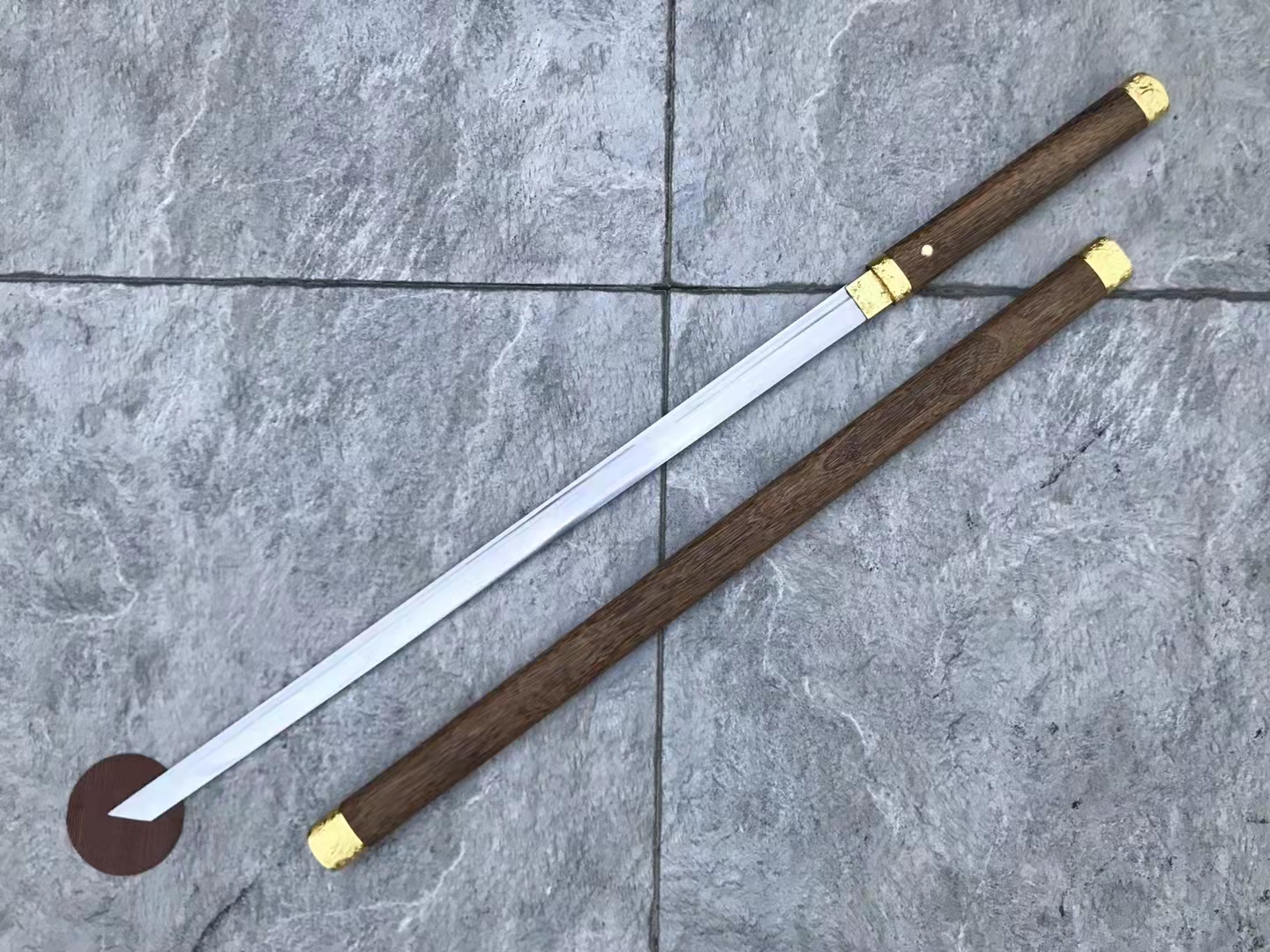 龙泉-【牡丹唐横刀】高性能锰钢 花梨木  文玩收藏（未开刃）