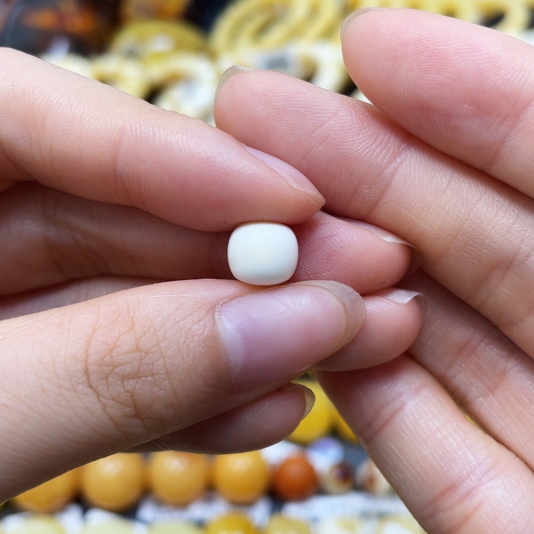 未镶嵌蜜蜡裸石老型8.2✖️7.6mm福利