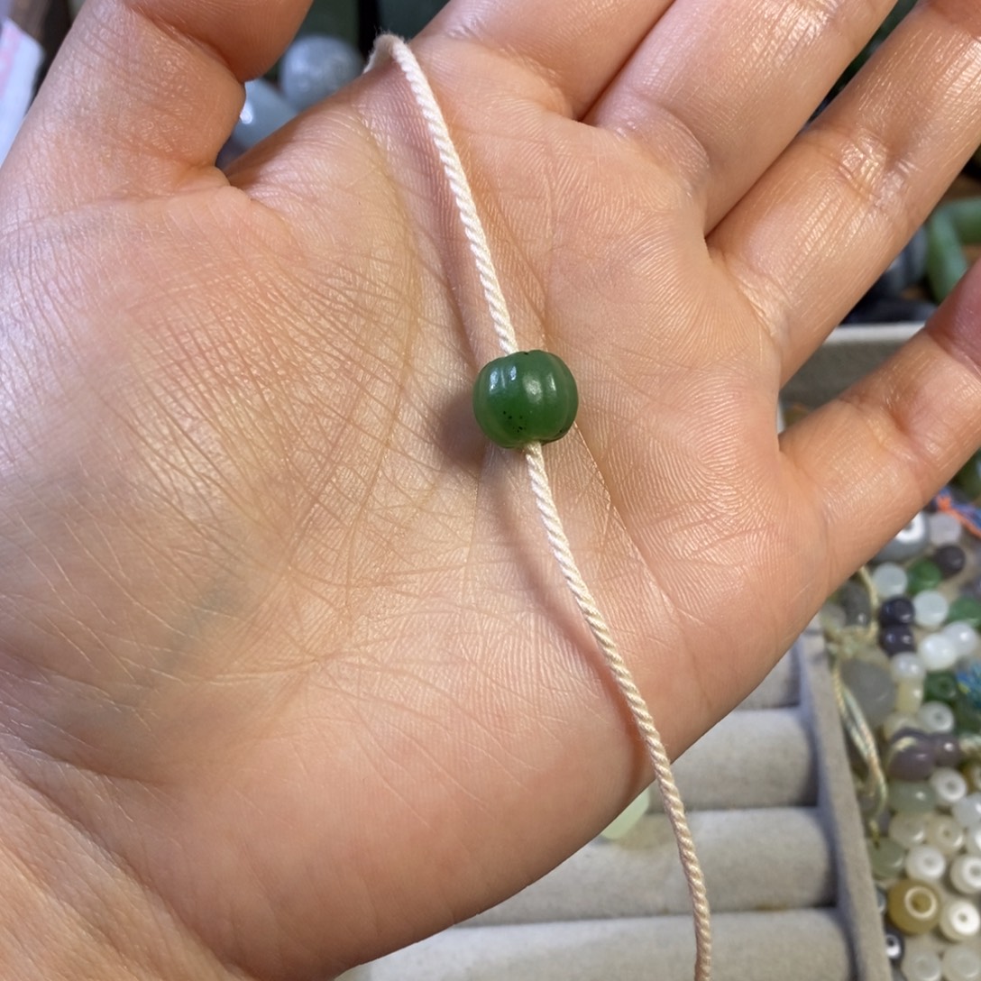 蒜***吧和田玉未镶嵌车挂