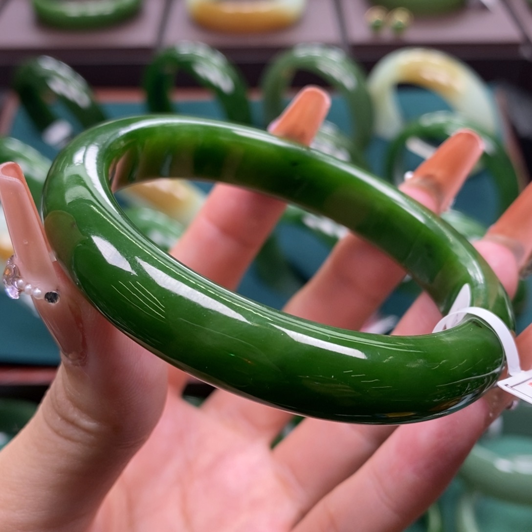 和田玉（碧玉）未镶嵌手镯5960