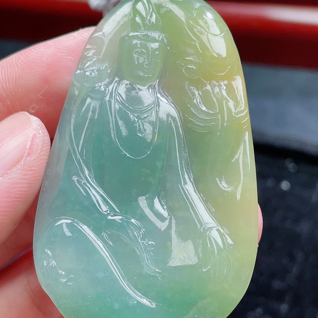 翡翠颈饰未镶嵌82，