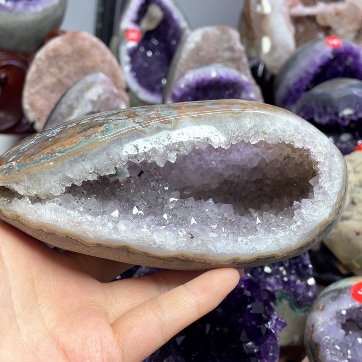 水晶摆件未镶嵌捡漏