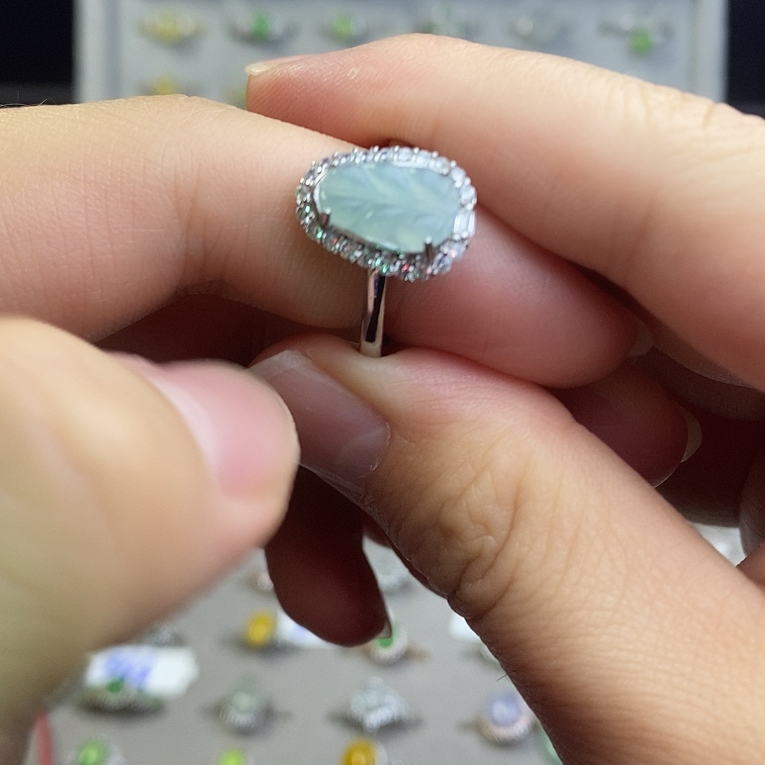 翡翠未镶嵌戒指翡翠戒指