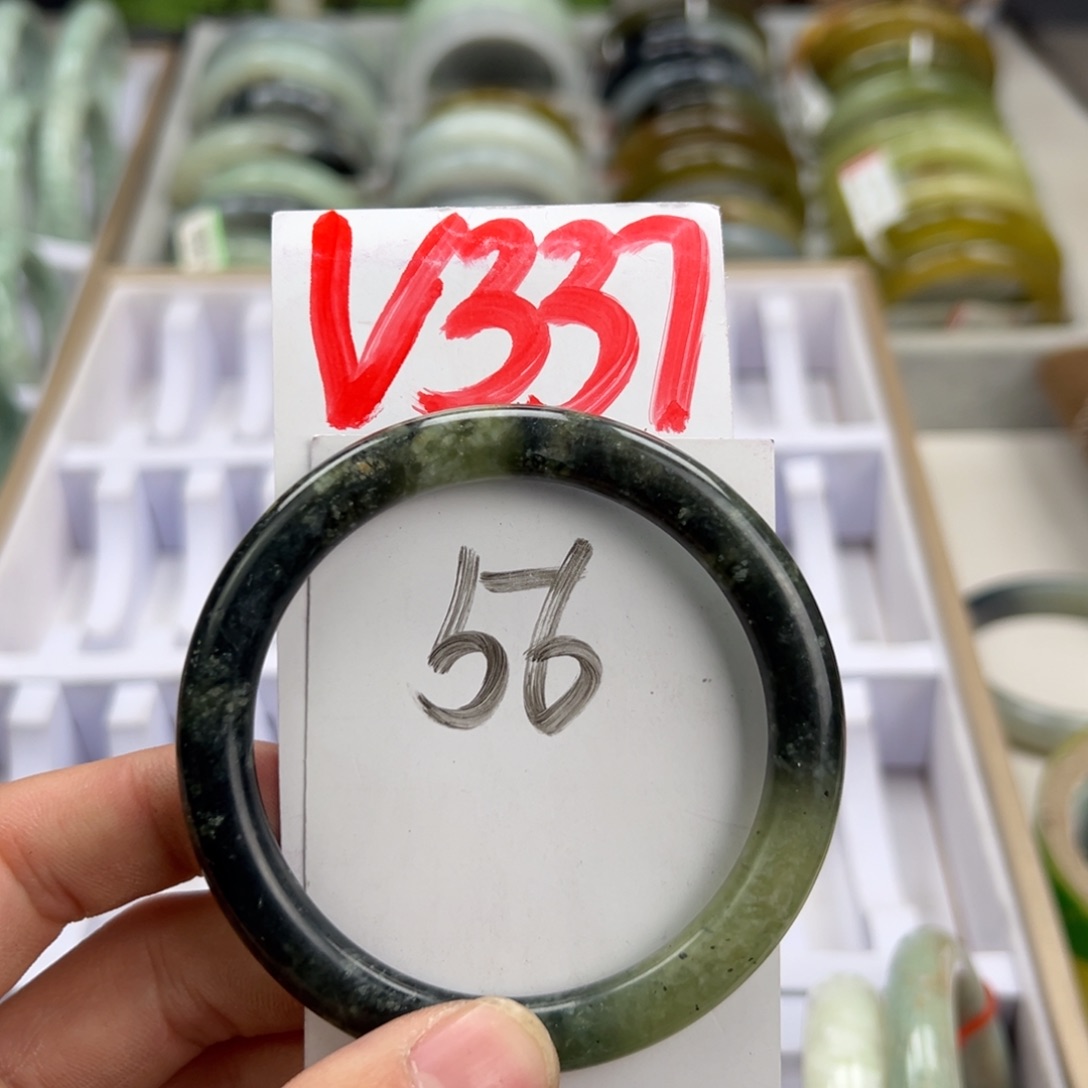 岫玉手镯未镶嵌天然岫玉微瑕