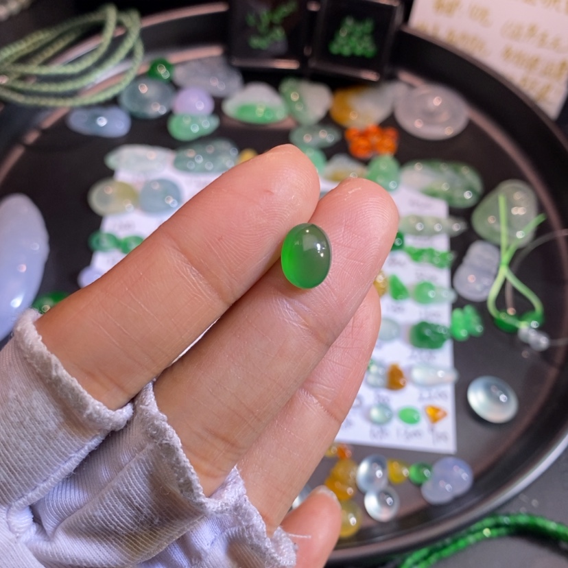 【闪购商品】翡翠挂件未镶嵌蛋