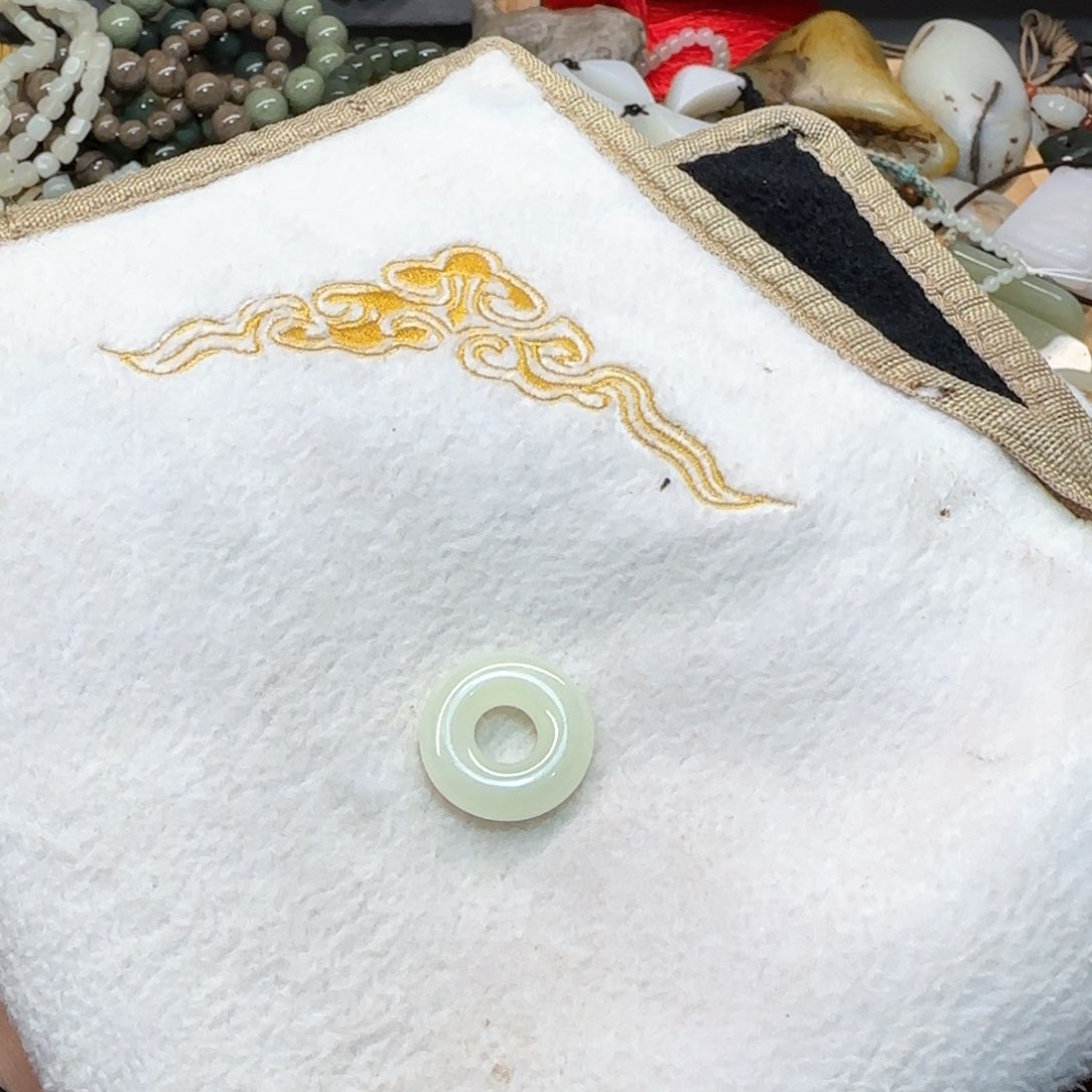 和田玉吊坠(不含链)未镶嵌麦****鸥