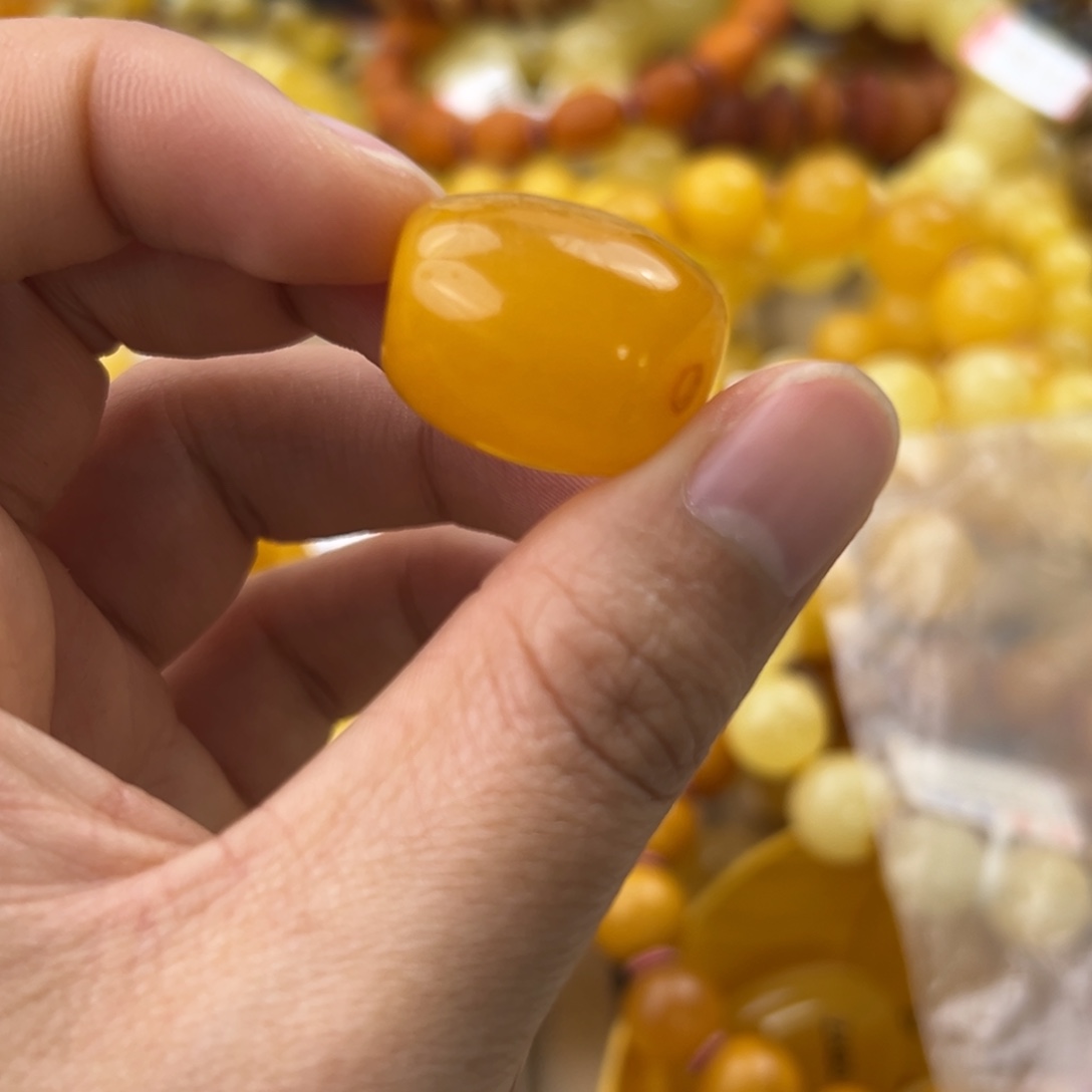 琥珀珠宝奇石未镶嵌